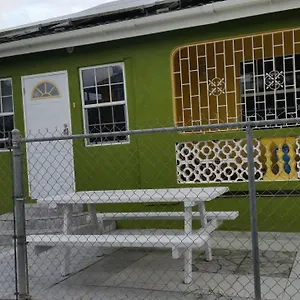 spacious-colonial.comcaribbean.com/